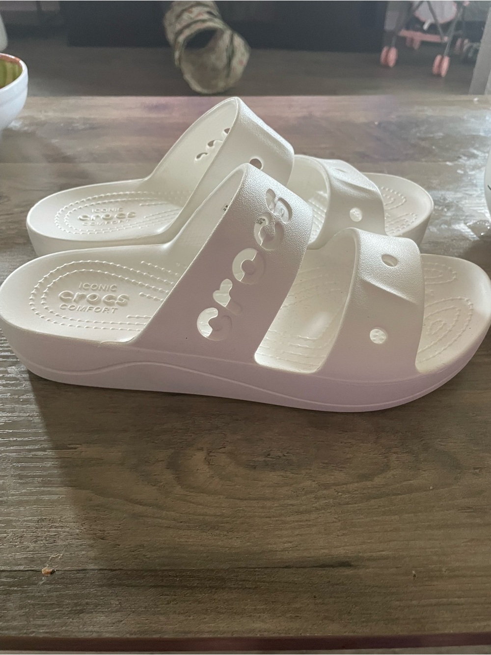 Crocs Baya White Platform Sandals iconic comfort cutout logo women’s size 7 New